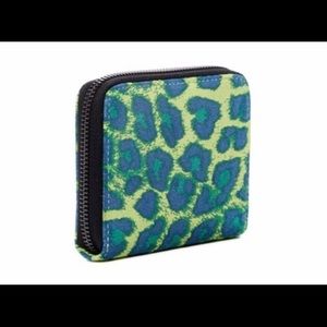 Liebeskin Berlin Neon Leo Wallett